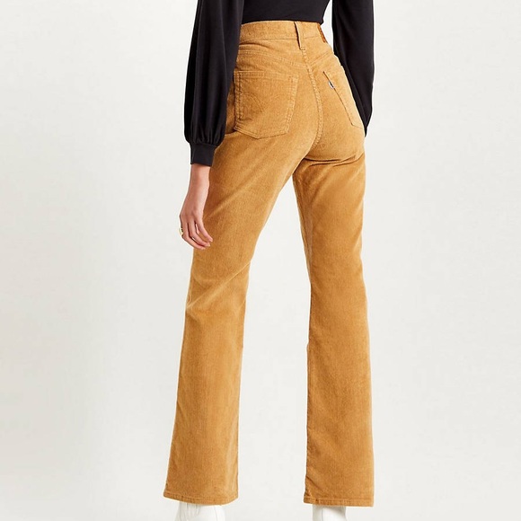 New Levi’s ribcage bootcut high rise pants - Picture 3 of 11